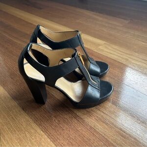 Michael Kors size 7.5 open toe heels